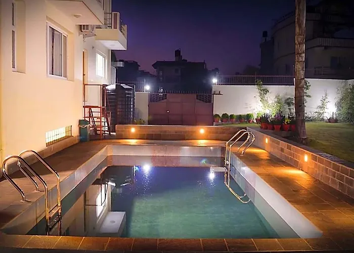 Hotel Nirvana 2*